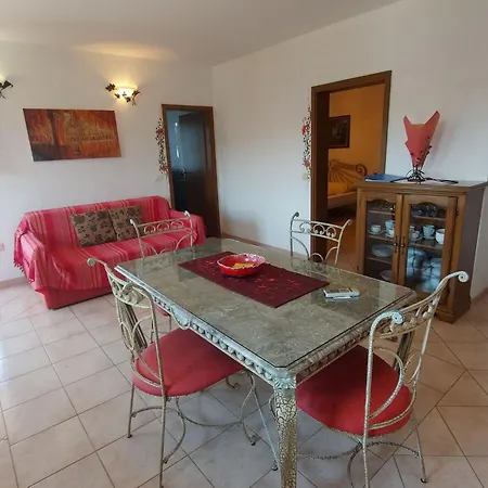Apartamento Linet 6- By Interhome