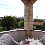 Apartament Linet 6- By Interhome
