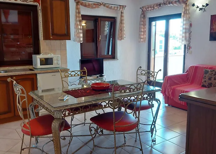 Linet 6- By Interhome * Funtana