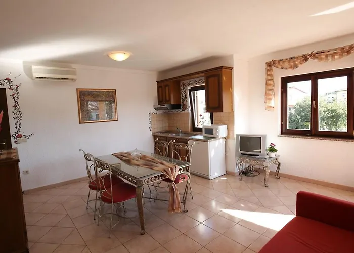 Linet 6- By Interhome Apartman