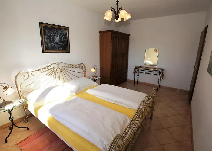 Apartman Linet 6- By Interhome